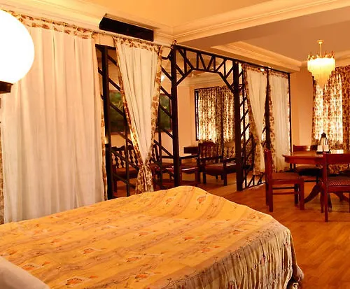 ***  Woodlands Hotel Kochi India