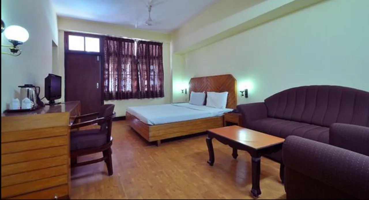 Woodlands Hotel Kochi