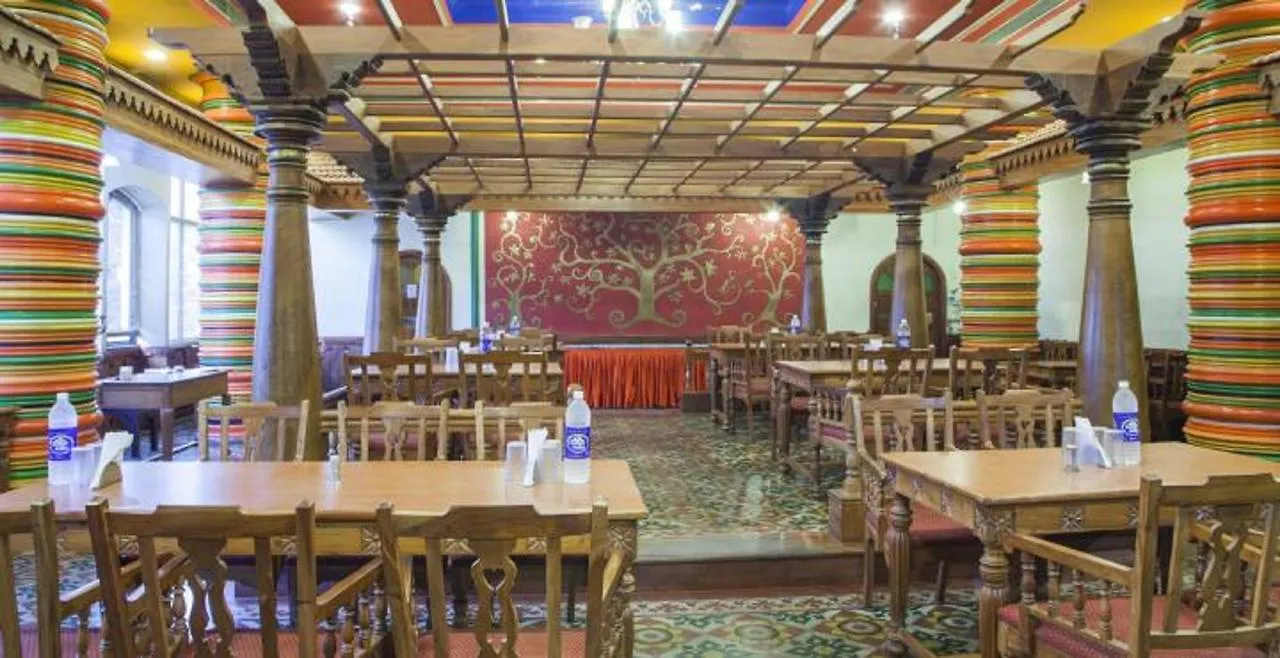 Woodlands Hotel Kochi